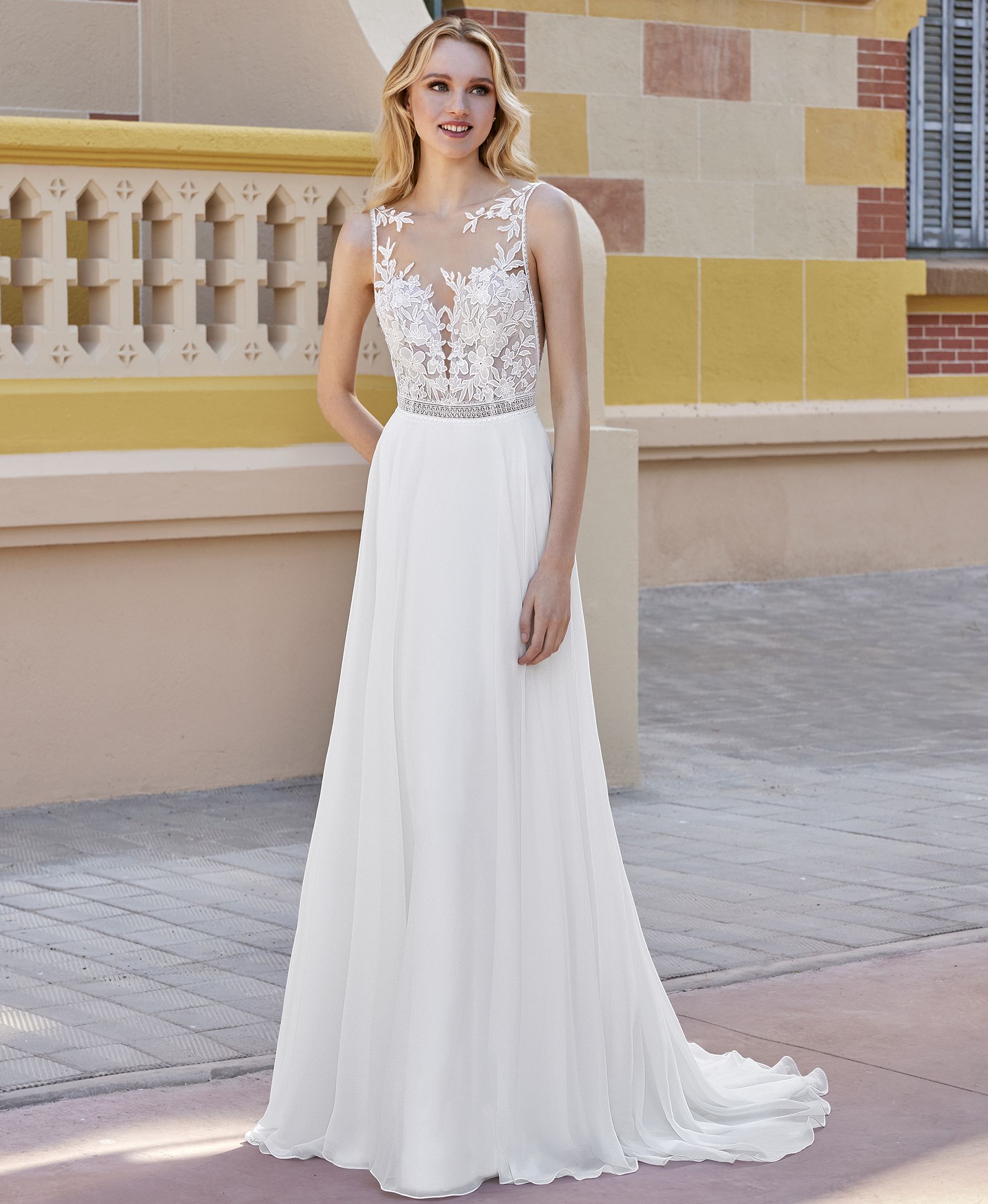 abito da sposa con la gonna in chiffon